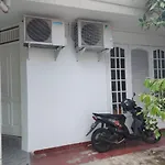 Eiffel Residence Tarakan - Female Only