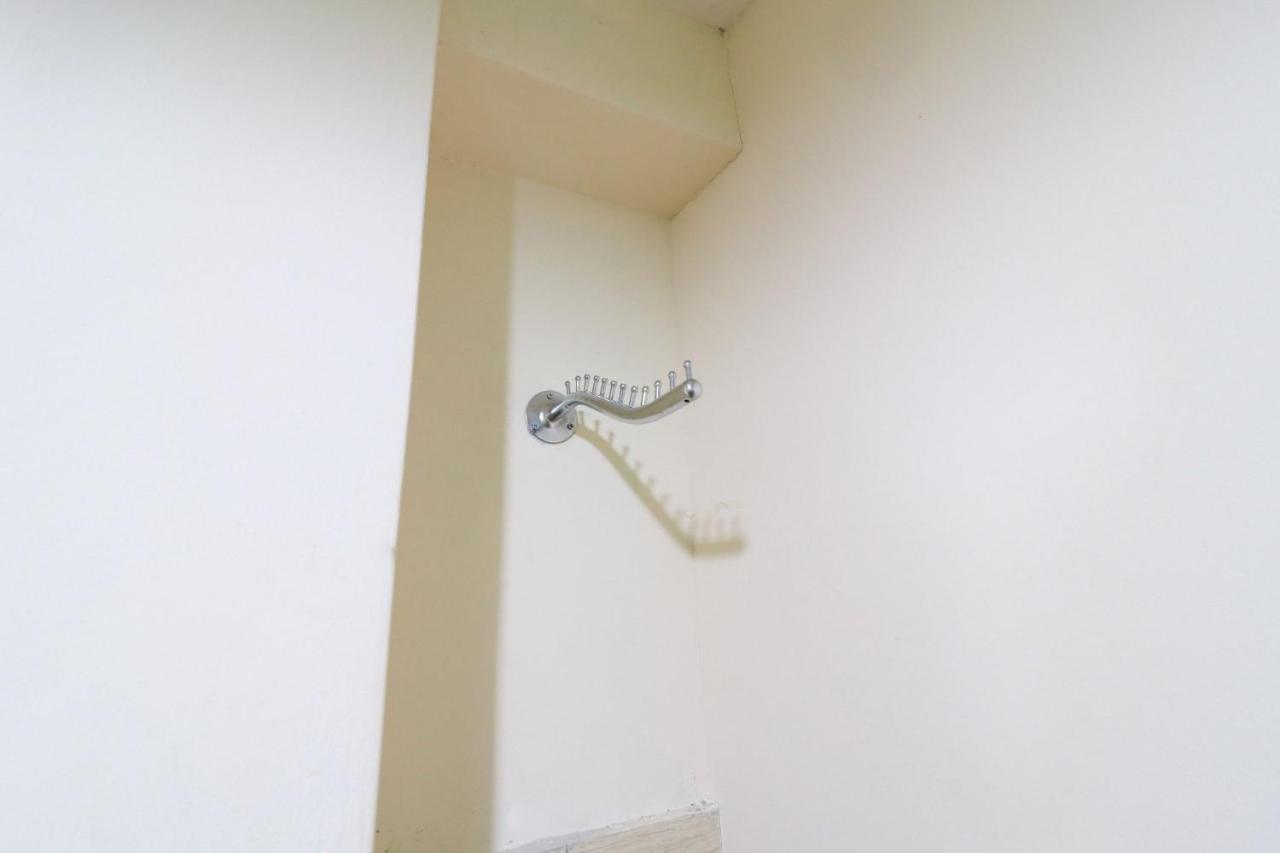 Eiffel Tarakan - Female Only 5* Jakarta